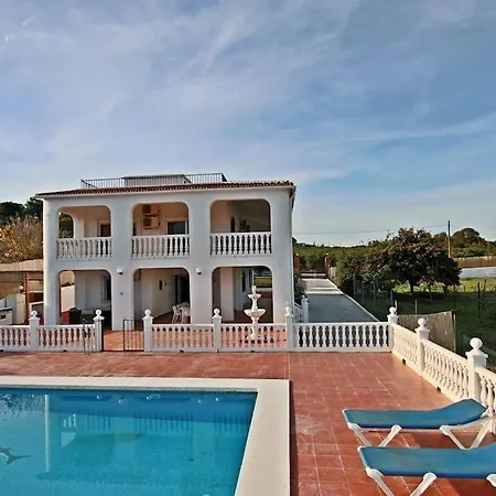 Ayma Shabilla Villa